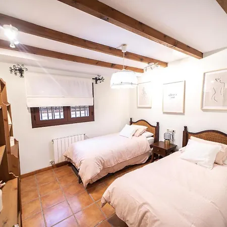 La Jacaranda Villa