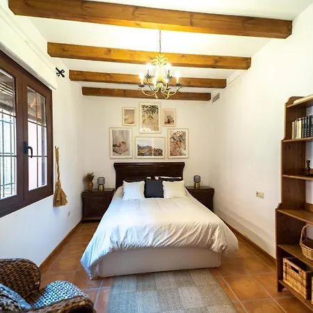 La Jacaranda Villa