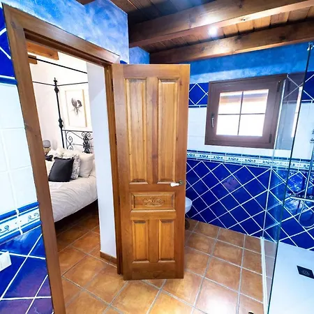 La Jacaranda Villa *